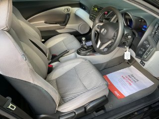 /photos/9888/e68e5d30-066e-4583-95c7-246b9d398c46_i320x240.jpg
